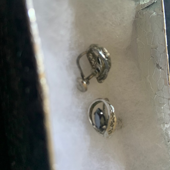 Vintage sterling pin /earring set - Picture 4 of 4